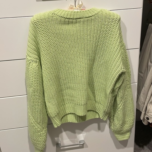 Topshop Chunky Knit Crop Sweater - Picture 7 of 9